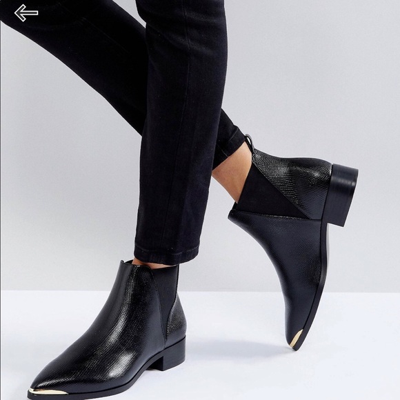 Ivy Revel Black Boots - Picture 2 of 2